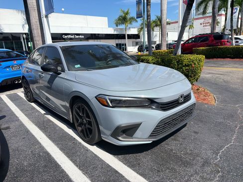 Used 2023 Honda Civic Sport image 11