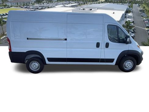 New 2026 RAM ProMaster 3500 w/ Convenience Group image 4
