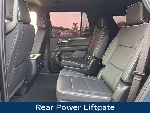 Used 2025 Chevrolet Tahoe Premier AWD/4WD image 18