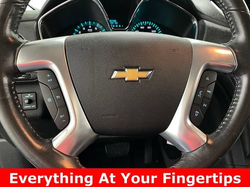 Used 2015 Chevrolet Traverse LT w/ Style and Technology Package FWD image 5