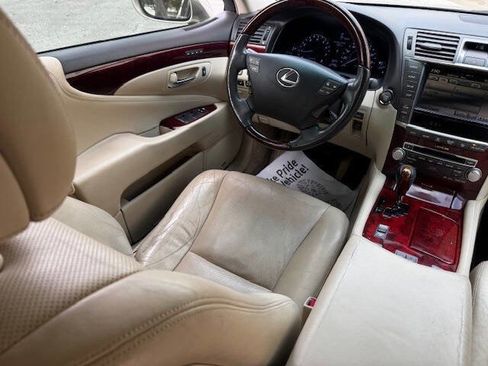 Used 2012 Lexus LS 460 image 24