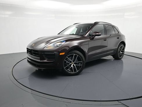 Used 2026 Porsche Macan AWD/4WD image 28