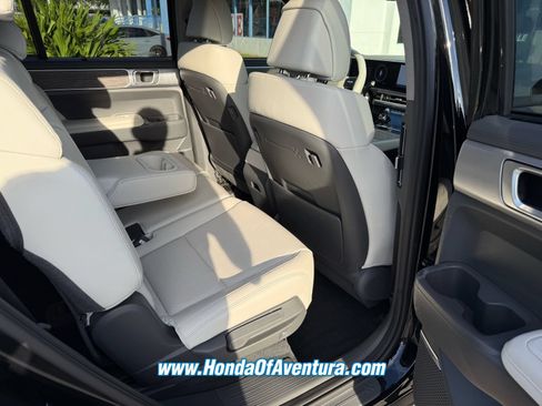 Used 2024 Hyundai Santa Fe Limited FWD image 12
