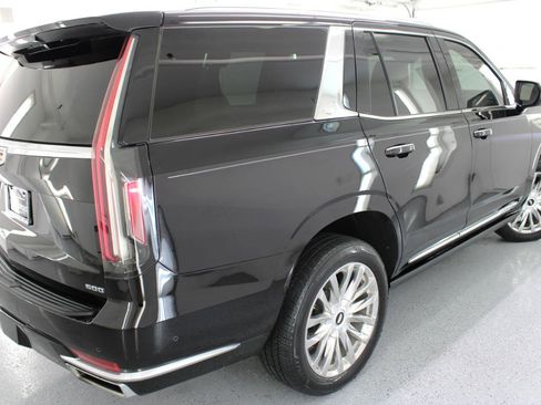 Used 2022 Cadillac Escalade Premium Luxury w/ Performance Package RWD image 15