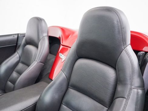 Used 2010 Chevrolet Corvette Grand Sport w/ Preferred Equipment Group RWD image 17