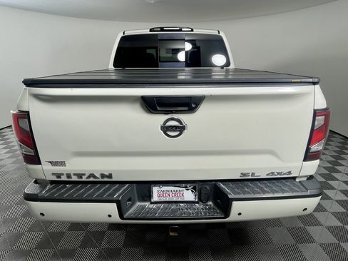 Used 2020 Nissan Titan SL w/ Moonroof Package image 4
