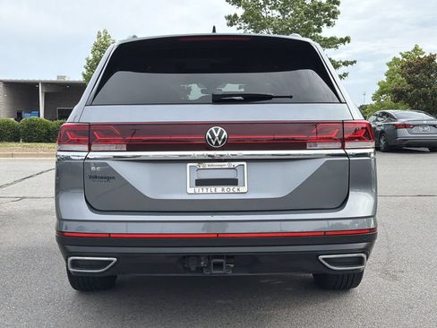 Used 2024 Volkswagen Atlas SE FWD image 4