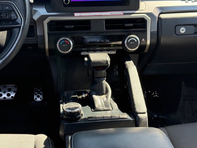 Certified 2025 Toyota Tacoma TRD Sport AWD/4WD image 17