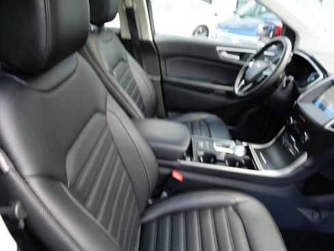Used 2020 Ford Edge SEL w/ Cold Weather Package AWD/4WD image 30