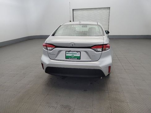 Used 2024 Toyota Corolla LE image 7