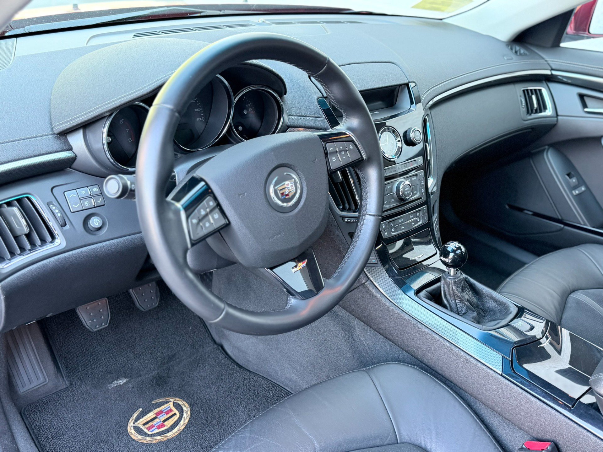 Used 2011 Cadillac CTS V RWD image 24