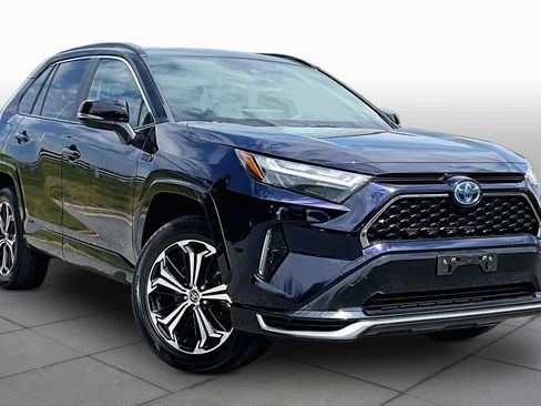 Used 2023 Toyota RAV4 XSE w/ Weather Package AWD/4WD image 3
