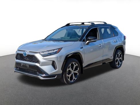 Used 2023 Toyota RAV4 XSE image 5