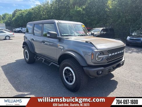 Used 2023 Ford Bronco Badlands AWD/4WD image 1