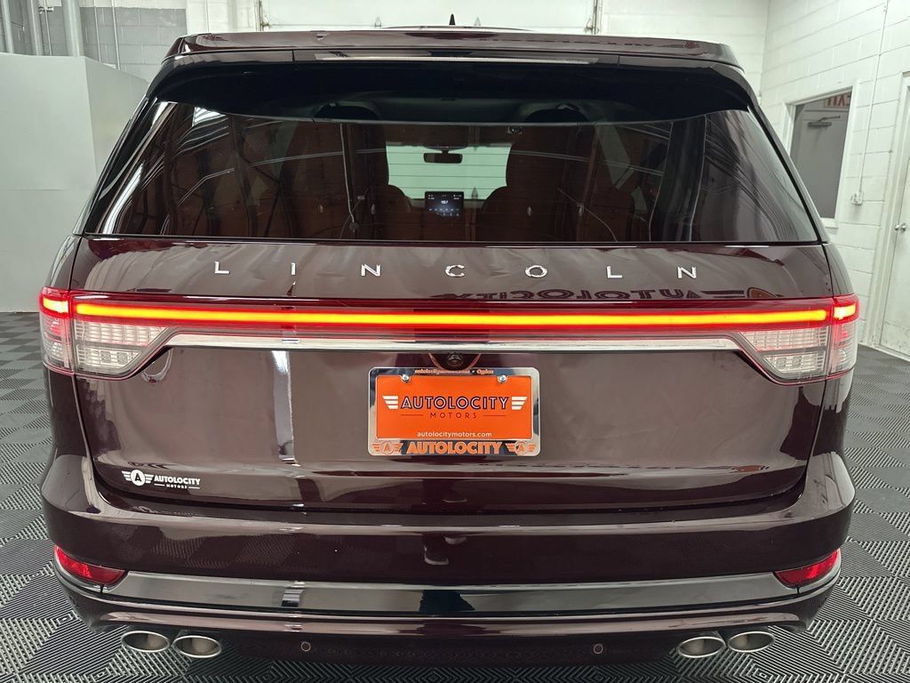 Used 2023 Lincoln Aviator Reserve w/ Equipment Group 201A AWD/4WD image 9