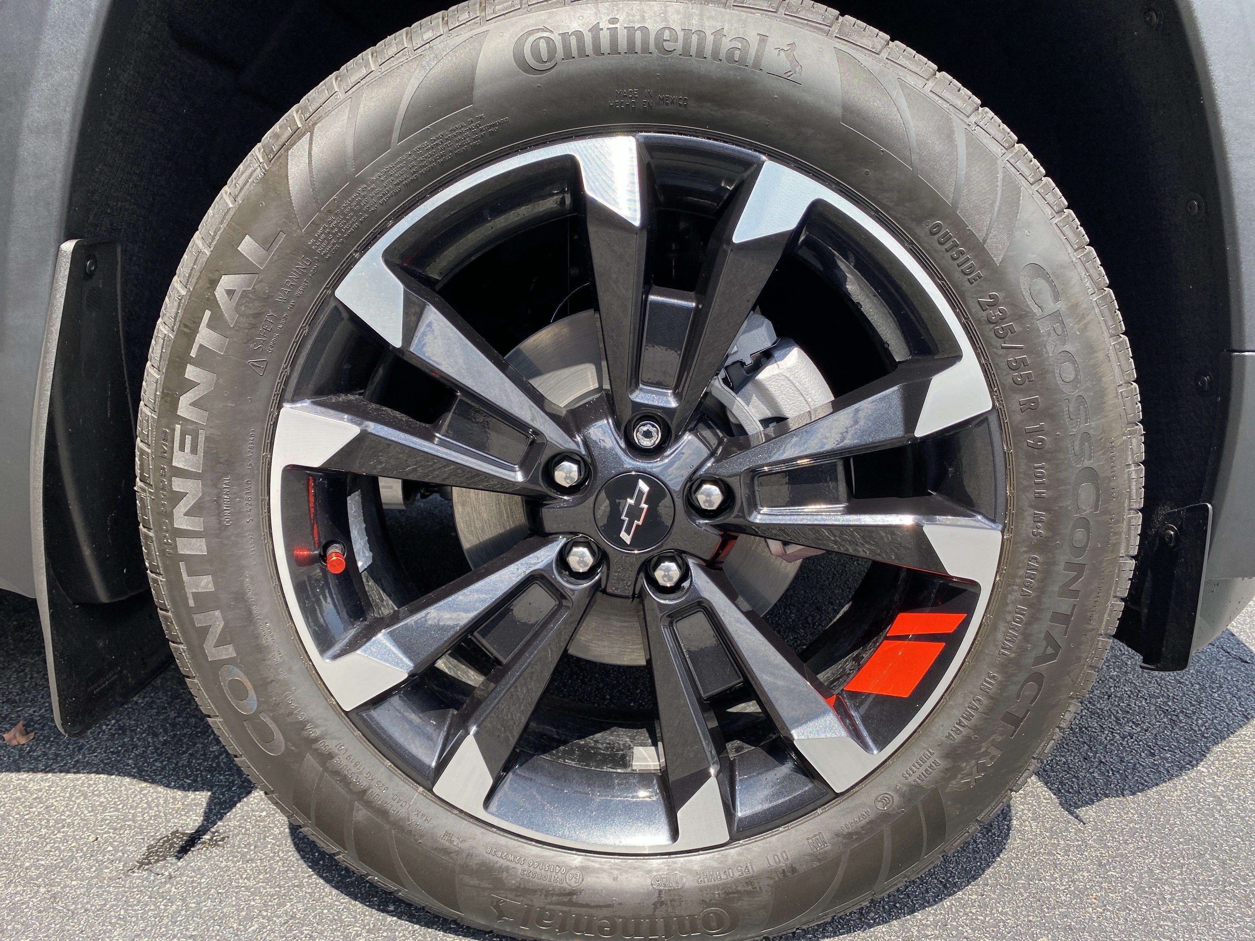 Used 2026 Chevrolet Equinox RS w/ Safety and Technology Package FWD image 13