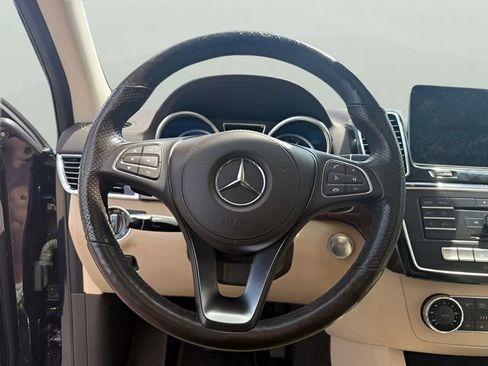 Used 2019 Mercedes-Benz GLS 450 4MATIC image 16
