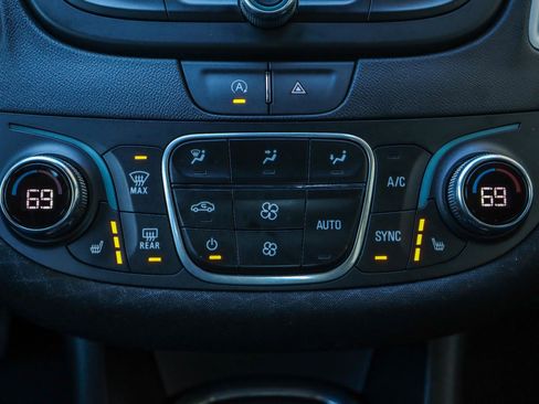 Used 2024 Chevrolet Malibu LT image 11