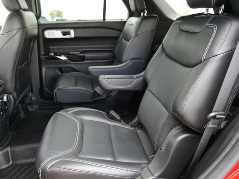 Used 2023 Ford Explorer ST w/ Equipment Group 401A AWD/4WD image 17