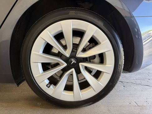 Used 2023 Tesla Model 3 Long Range AWD/4WD image 32