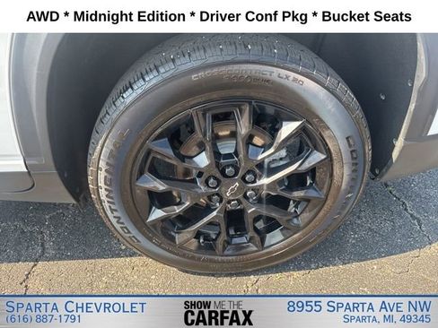 Used 2025 Chevrolet Traverse LT w/ Midnight/Sport Edition AWD/4WD image 33