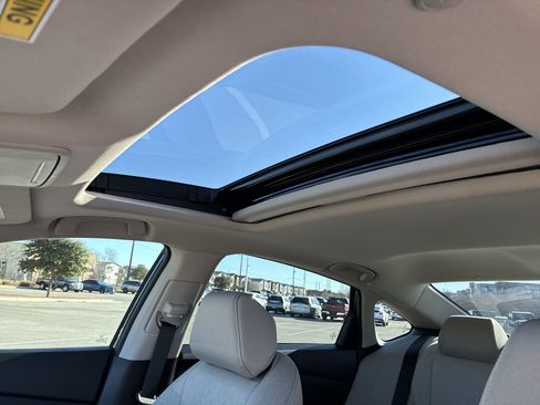 Certified 2025 Honda Accord SE image 20