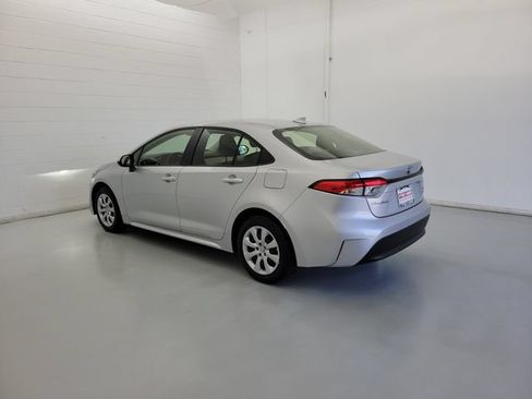 Used 2025 Toyota Corolla LE FWD image 7
