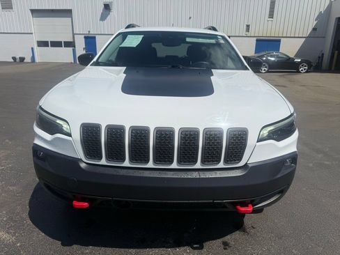 Used 2022 Jeep Cherokee Trailhawk w/ Premium Leather Package AWD/4WD image 9