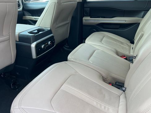 Used 2024 Ford Expedition Max Limited image 13