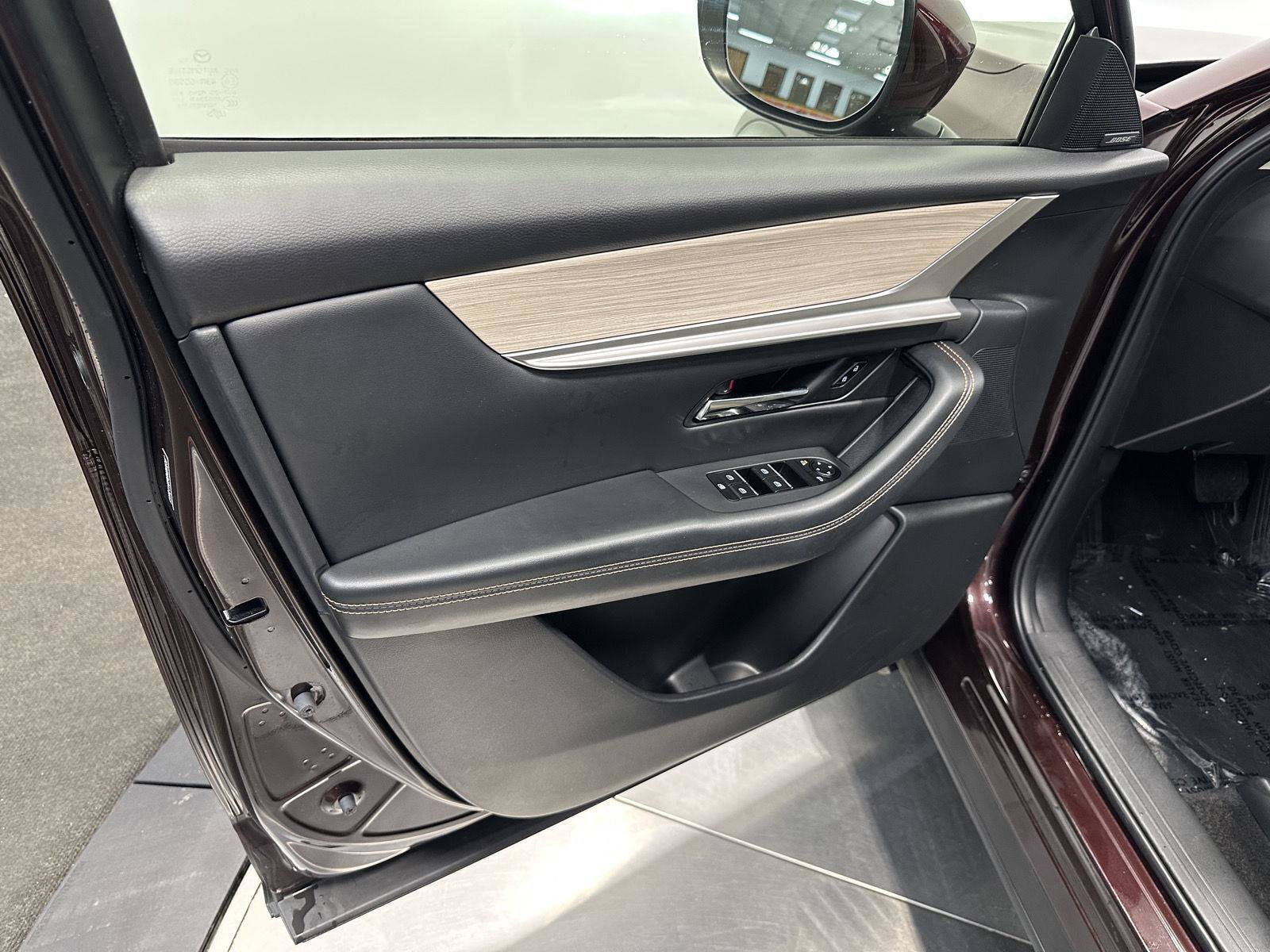 Used 2024 MAZDA CX-90 3.3 Turbo w/ Premium Package AWD/4WD image 9