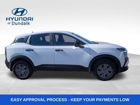 Used 2025 Nissan Kicks S image 10