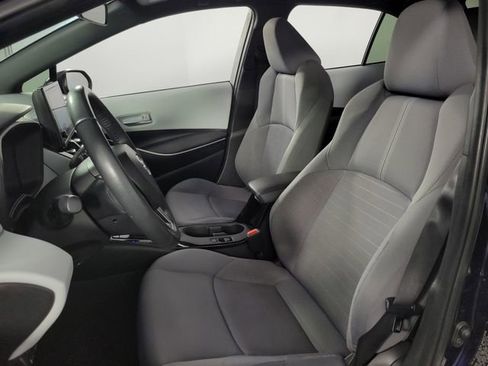 Used 2025 Toyota Corolla SE image 14