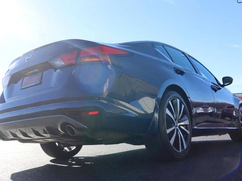 Used 2019 Nissan Altima 2.5 SR image 17