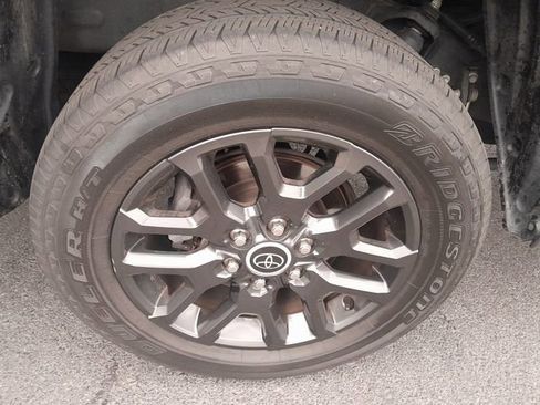 Used 2023 Toyota Tundra Platinum image 23