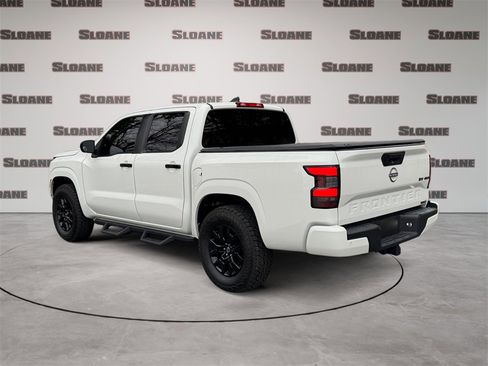 Used 2023 Nissan Frontier SV w/ Midnight Edition Package image 3