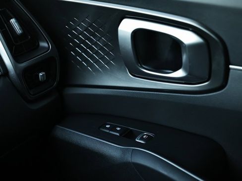 Used 2023 Kia Sorento EX image 40