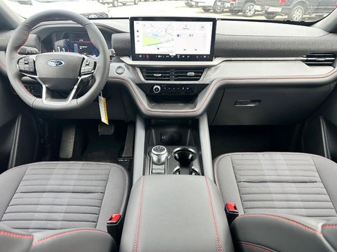 New 2026 Ford Explorer ST-Line w/ ST-Line Street Pack image 6