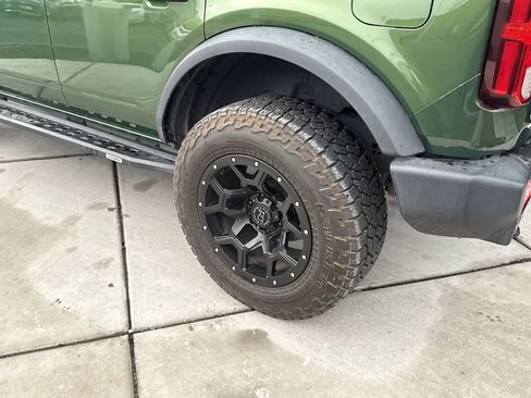 Used 2023 Ford Bronco 4-Door image 8