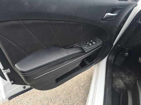 Used 2020 Dodge Charger Scat Pack RWD image 9