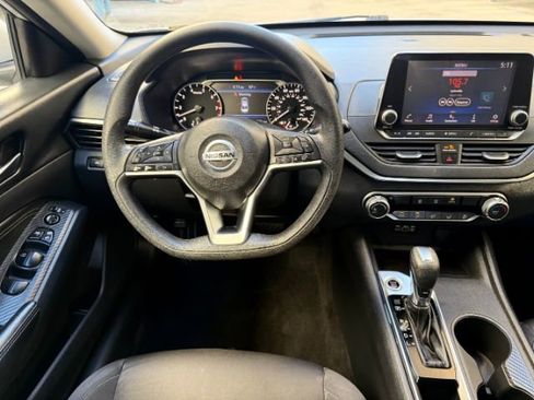 Used 2020 Nissan Altima 2.5 S image 10