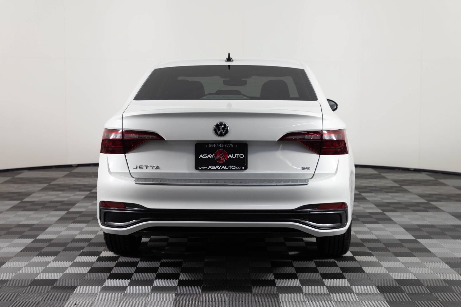 Used 2024 Volkswagen Jetta SE FWD image 5