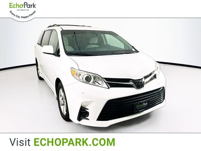 Used 2018 Toyota Sienna LE