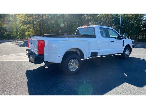 Used 2023 Ford F350 XL image 24