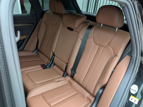 Used 2023 Audi Q5 2.0T Premium Plus w/ Premium Plus Package image 31