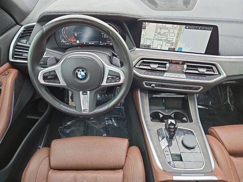Used 2023 BMW X5 xDrive40i w/ M Sport Package image 18