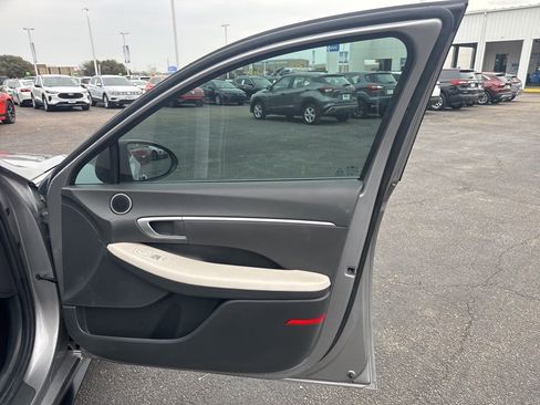 Used 2022 Hyundai Sonata SEL w/ Preferred Accessory Package image 31