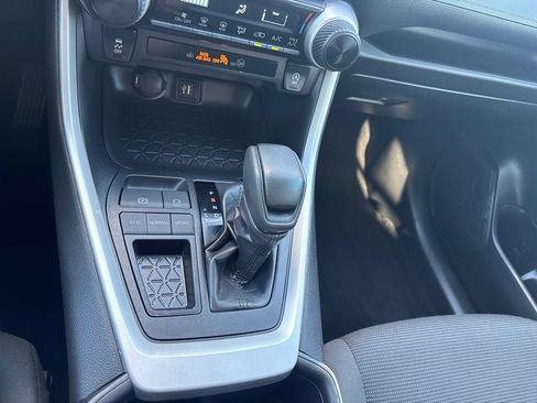 Used 2024 Toyota RAV4 LE FWD image 25
