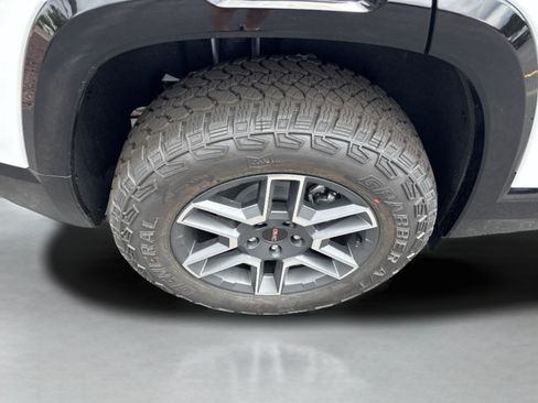 New 2026 GMC Terrain AT4 AWD/4WD image 27