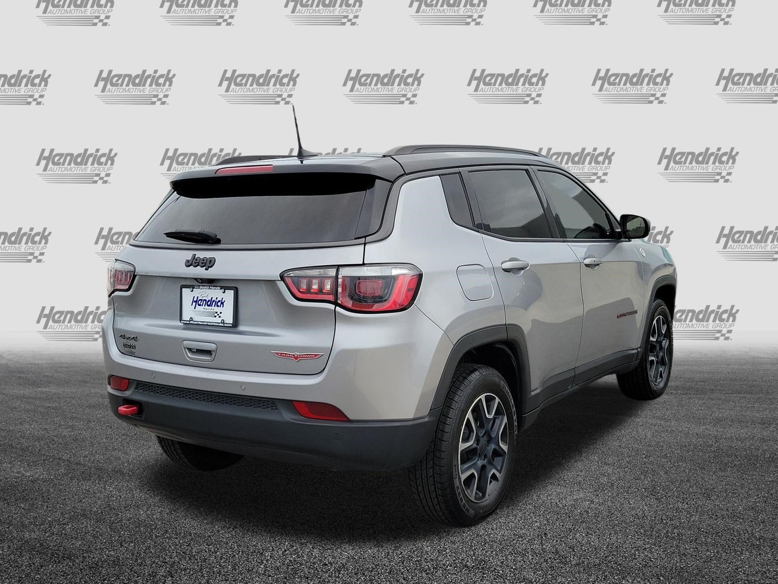 Used 2019 Jeep Compass Trailhawk w/ Cold Weather Group AWD/4WD image 7