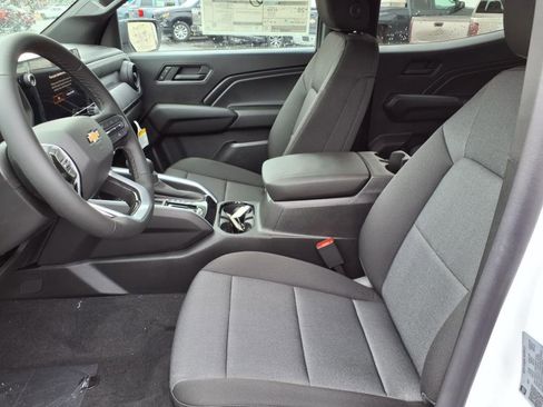 New 2025 Chevrolet Colorado W/T w/ WT Convenience Package II image 8